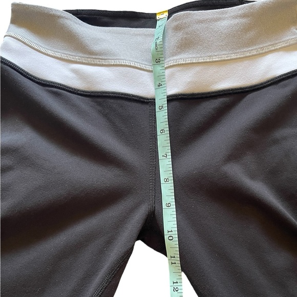 Lululemon Black White Leggings Size 6 - Picture 8 of 13
